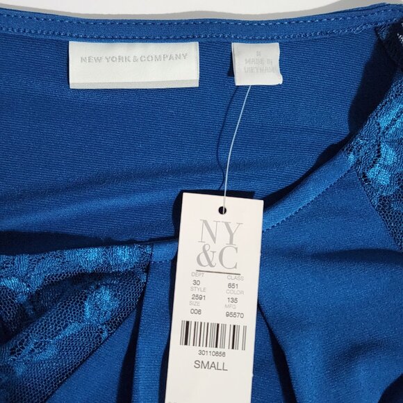 NY&CO Sleeveless Lace Top with Gathering and Ruching - Size S - Picture 7 of 11